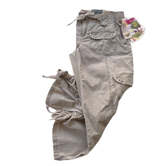 Department of Peace Pants & Jumpsuits Y2k Low Rise Cargo Capris Pants Khaki Tan Size 9